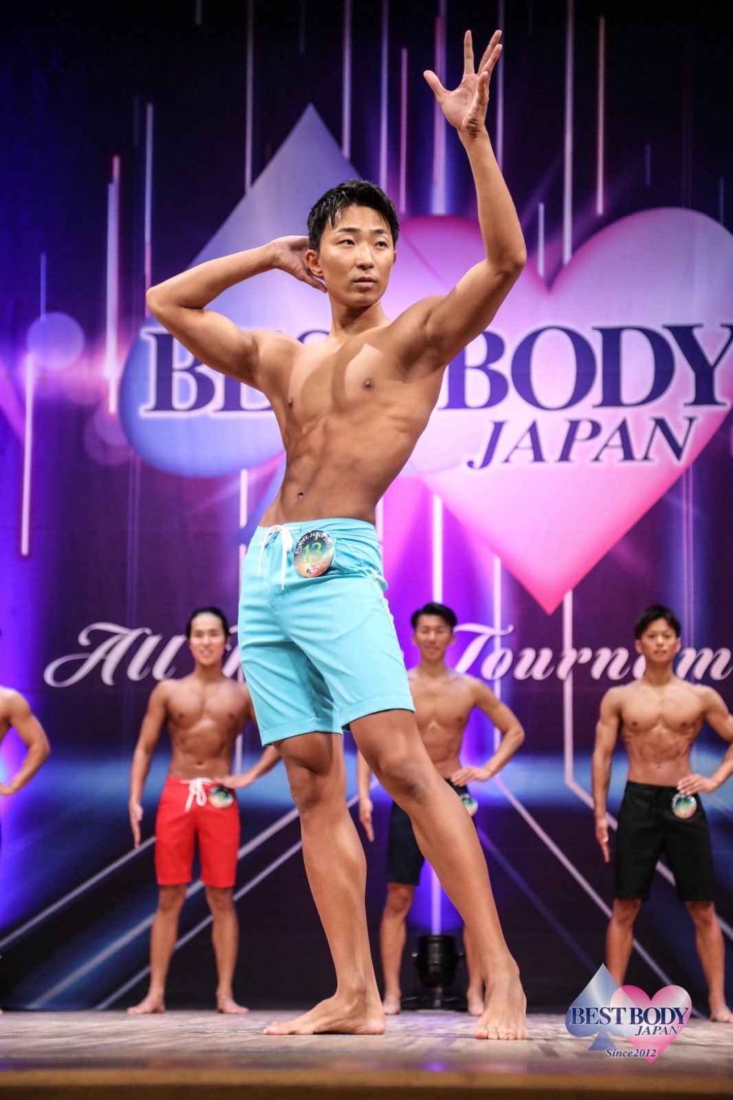 BEST BODY JAPANのステージに立つ金子亮太